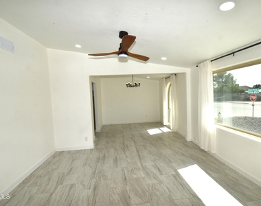 200 Belvidere Street - Photo Thumbnail 4