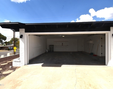 200 Belvidere Street - Photo Thumbnail 3