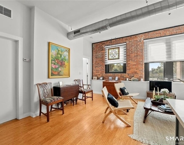 881 Lafayette Boulevard - Photo Thumbnail 23