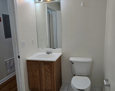 680 Boston Post Road - Photo Thumbnail 11