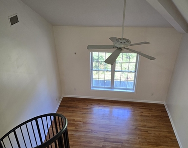 680 Boston Post Road - Photo Thumbnail 13