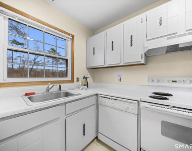 167 Kinney Street - Photo Thumbnail 8