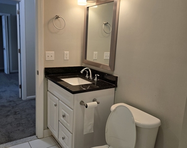 680 Boston Post Road - Photo Thumbnail 9