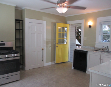 42-44 Chapman Street - Photo Thumbnail 1