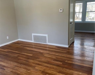 45 Walnut Road - Photo Thumbnail 3