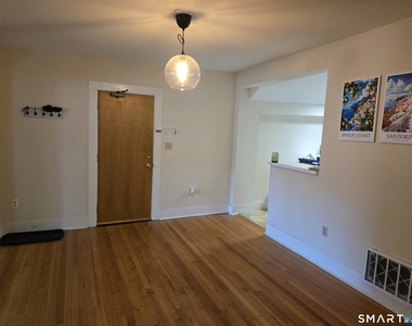 1118 Main Street - Photo Thumbnail 4