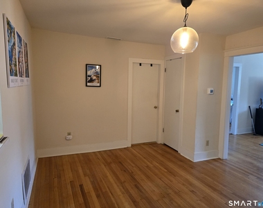 1118 Main Street - Photo Thumbnail 5