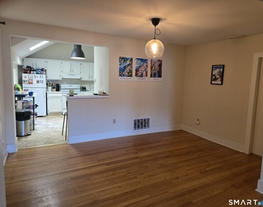 1118 Main Street - Photo Thumbnail 9