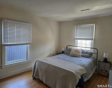 1118 Main Street - Photo Thumbnail 10