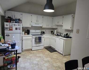 1118 Main Street - Photo Thumbnail 6