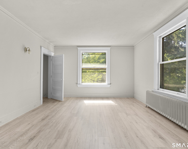 908 Main Street - Photo Thumbnail 15
