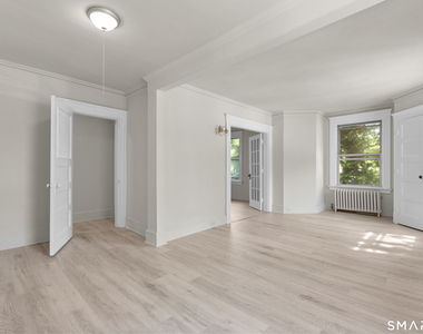 908 Main Street - Photo Thumbnail 11