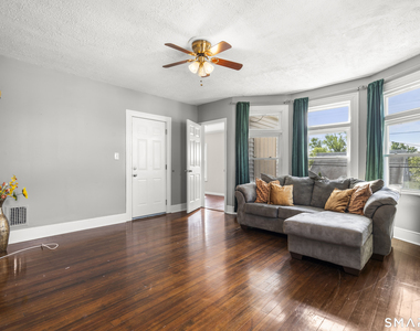 254 Hollister Street - Photo Thumbnail 2