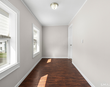 254 Hollister Street - Photo Thumbnail 8