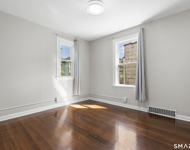 254 Hollister Street - Photo Thumbnail 4