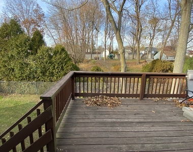 108 Seaside Avenue - Photo Thumbnail 13
