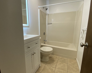 108 Seaside Avenue - Photo Thumbnail 9