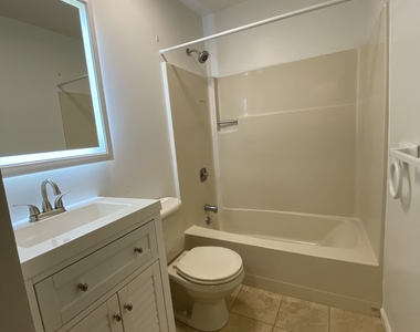 108 Seaside Avenue - Photo Thumbnail 10