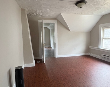 56 N First Street - Photo Thumbnail 4
