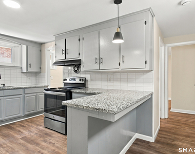 68 1/2 Lexington Avenue - Photo Thumbnail 1