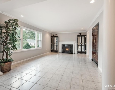 30 Riverside Avenue - Photo Thumbnail 7