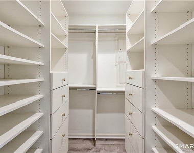 30 Riverside Avenue - Photo Thumbnail 9