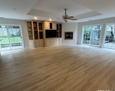 30 Riverside Avenue - Photo Thumbnail 2