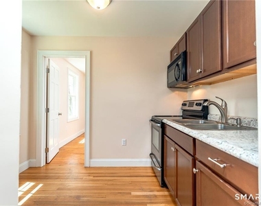 502 Stearns Street - Photo Thumbnail 10