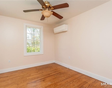 502 Stearns Street - Photo Thumbnail 11