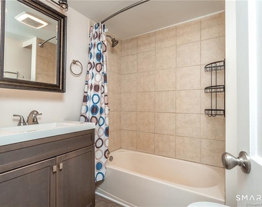 502 Stearns Street - Photo Thumbnail 7