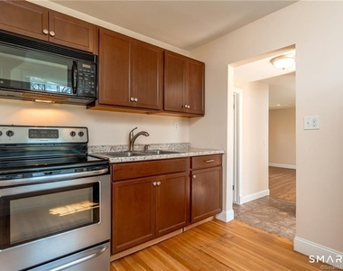 502 Stearns Street - Photo Thumbnail 13
