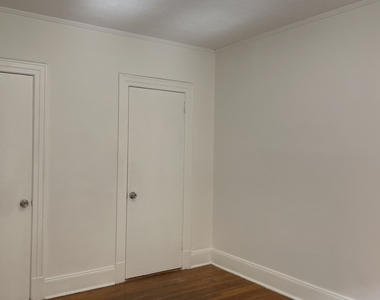 388 Woodland Street - Photo Thumbnail 4