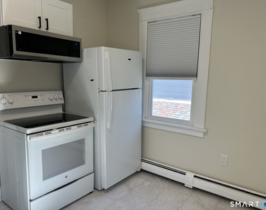 2561 Whitney Avenue - Photo Thumbnail 7