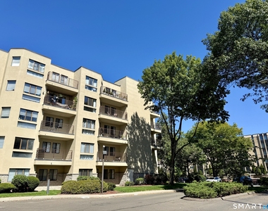 1204 Whitney Avenue - Photo Thumbnail 10