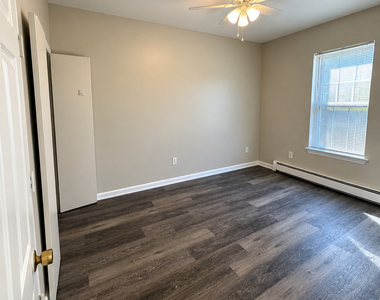 640 Elm Street - Photo Thumbnail 7