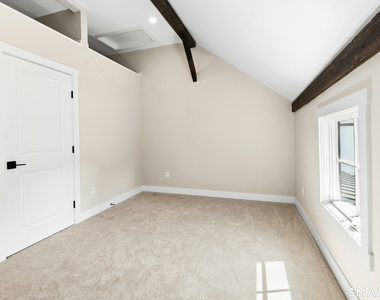 7 Ivy Hill Road - Photo Thumbnail 6