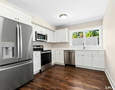 7 Ivy Hill Road - Photo Thumbnail 5