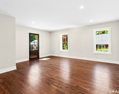 7 Ivy Hill Road - Photo Thumbnail 1