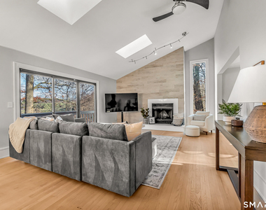 520 Walnut Tree Hill Road - Photo Thumbnail 4