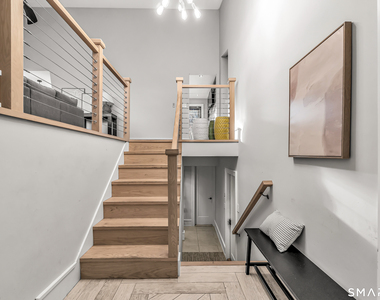 520 Walnut Tree Hill Road - Photo Thumbnail 2