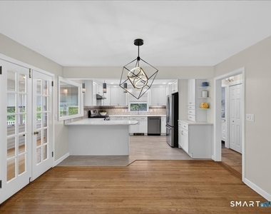 41 Island View Avenue - Photo Thumbnail 9