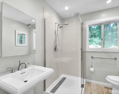450 Danbury Road - Photo Thumbnail 14