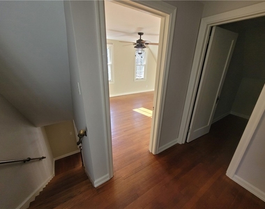 3209 Deer Path Ln - Photo Thumbnail 15