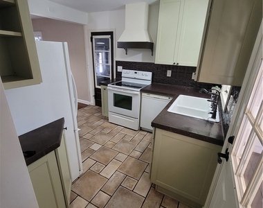 3209 Deer Path Ln - Photo Thumbnail 6