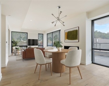 2330 Penn Ave - Photo Thumbnail 8