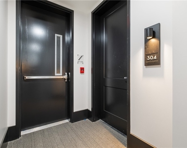 2330 Penn Ave - Photo Thumbnail 27
