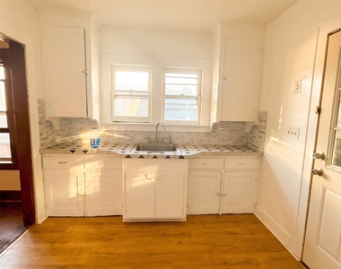 5 Bigelow St - Photo Thumbnail 1