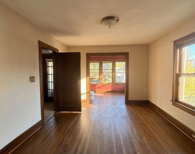 5 Bigelow St - Photo Thumbnail 9