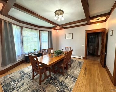 142 Curtis Place - Photo Thumbnail 20
