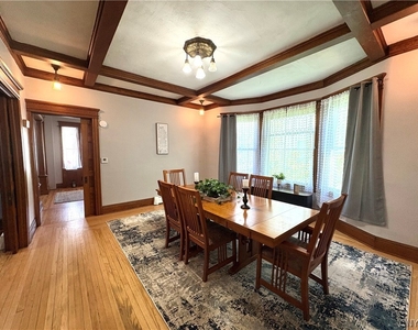 142 Curtis Place - Photo Thumbnail 21
